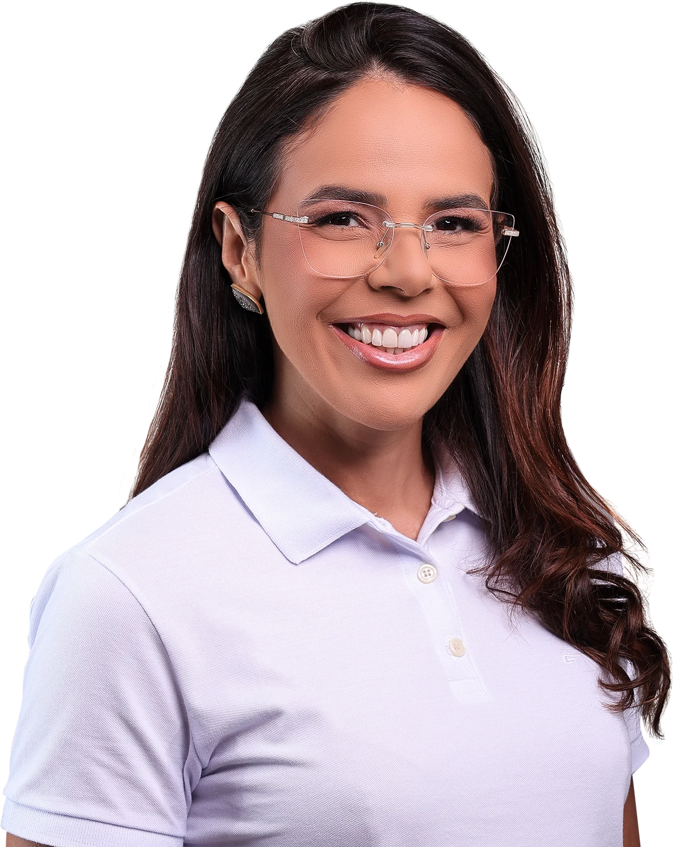 Dra. Gisele sorrindo, de camisa branca